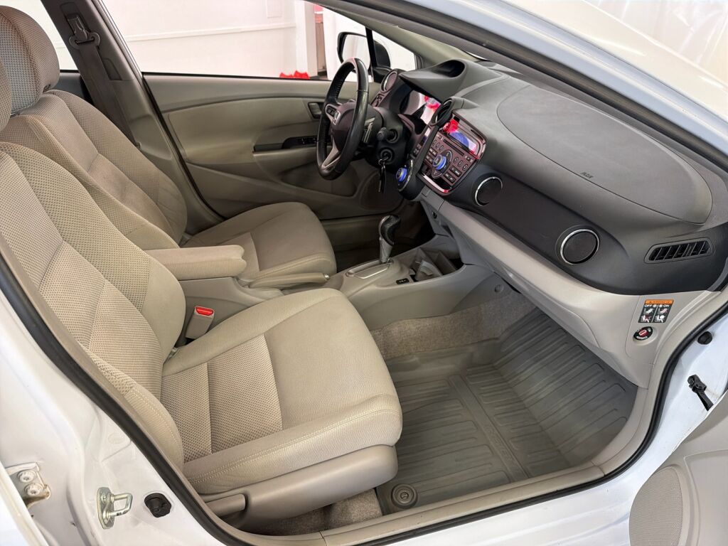 Honda Insight 2011 Valkoinen