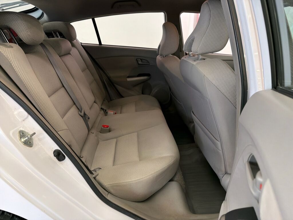 Honda Insight 2011 Valkoinen