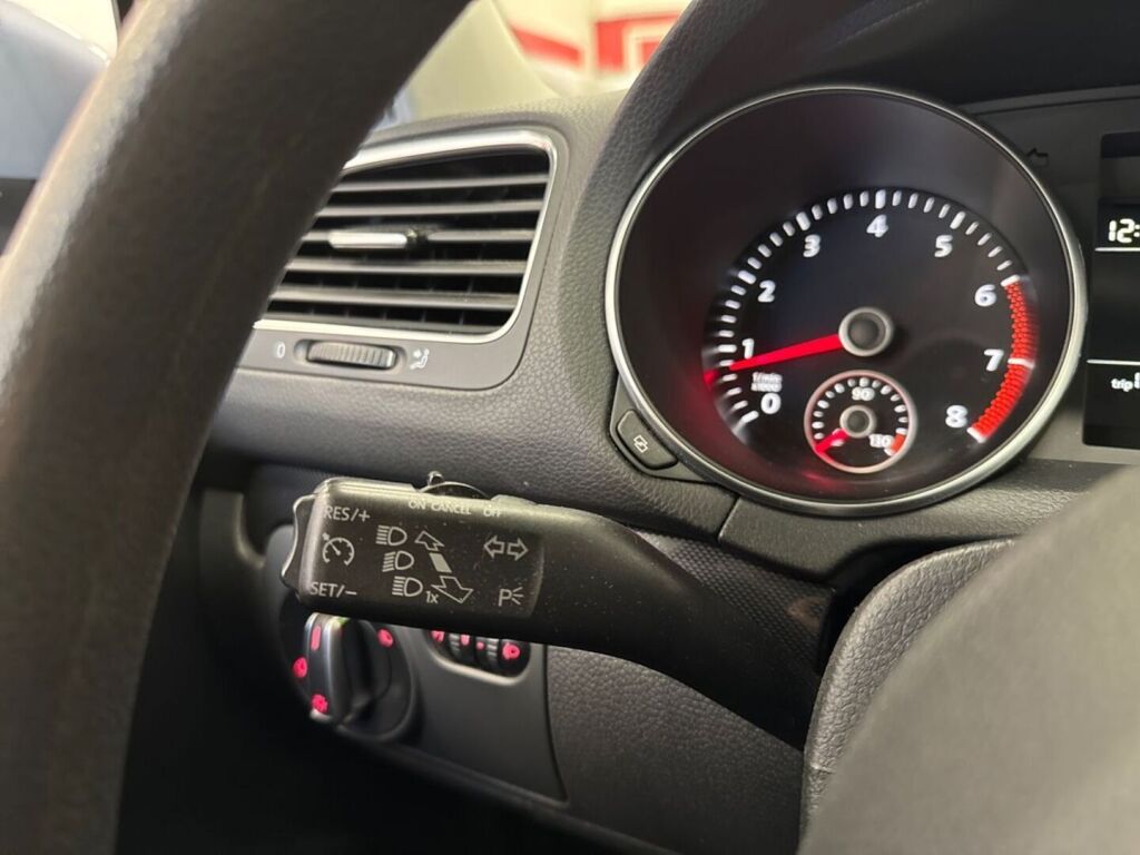 Volkswagen Golf 2011 Sininen