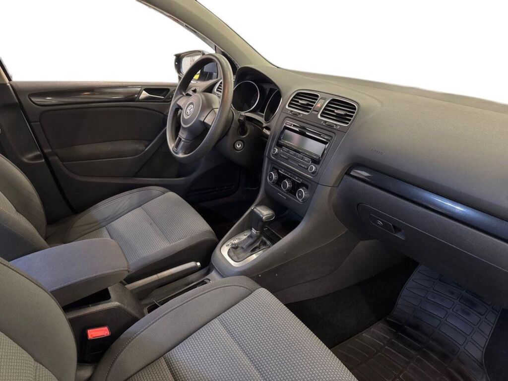 Volkswagen Golf 2011 Sininen