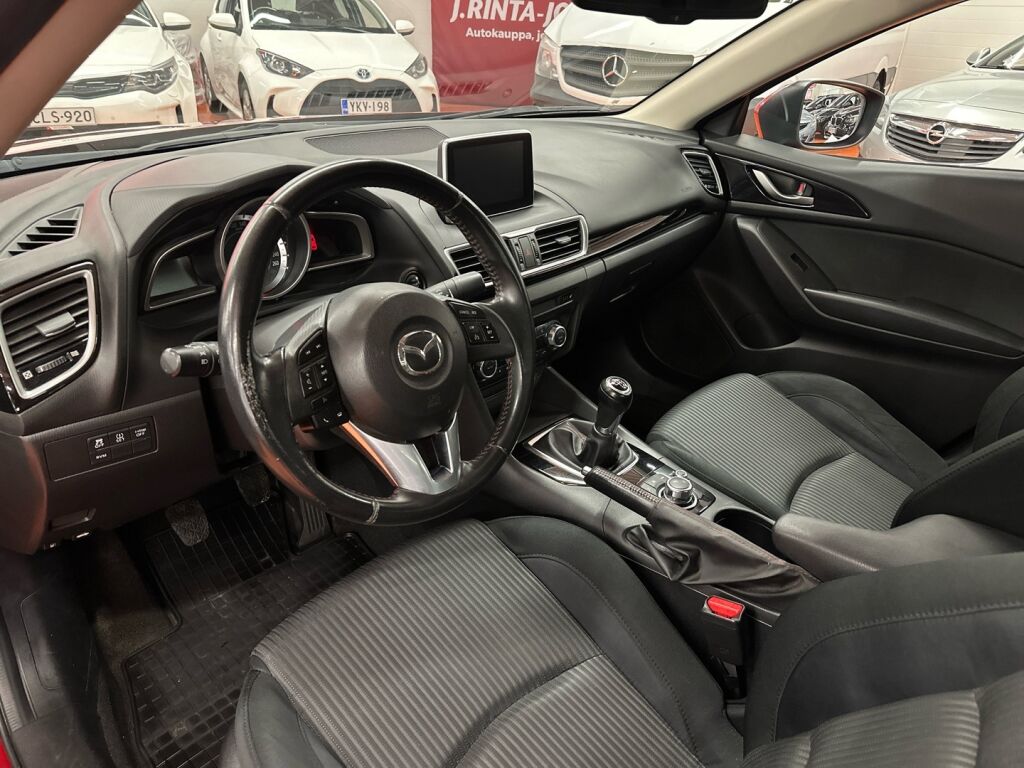 Mazda Mazda3 2014 Punainen