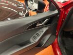 Mazda Mazda3 2014 Punainen