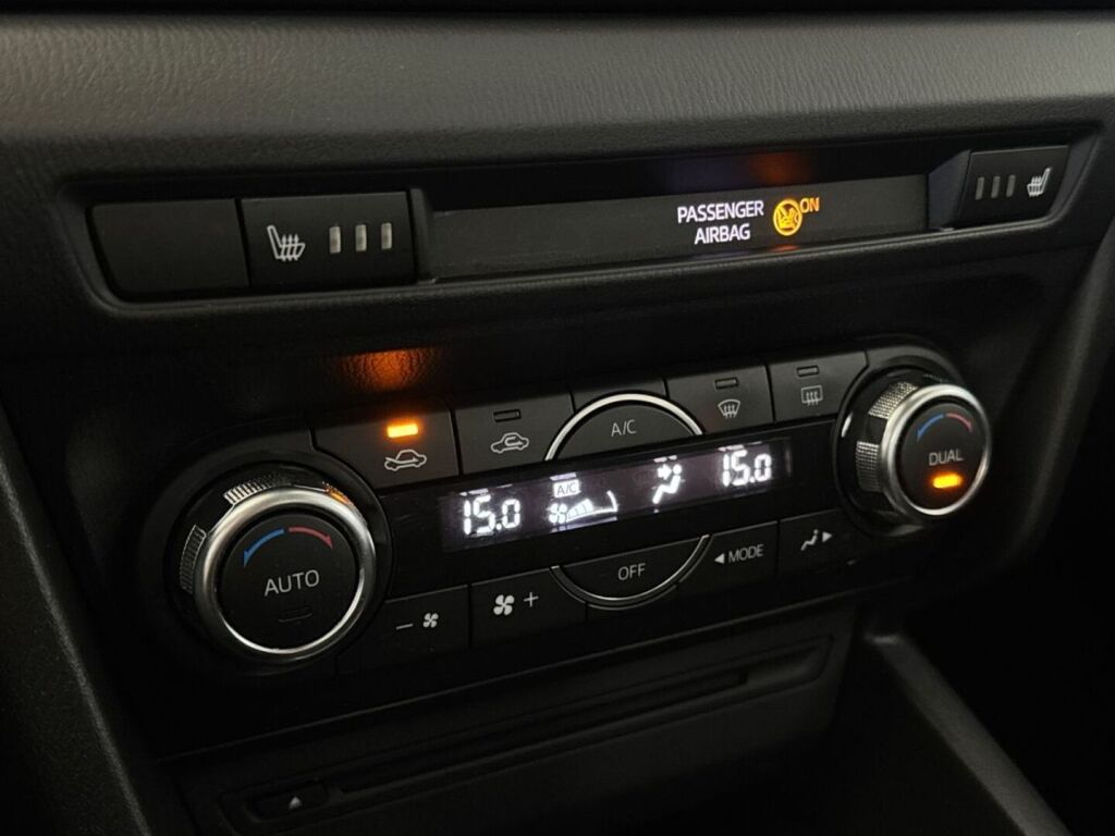Mazda Mazda3 2014 Sininen