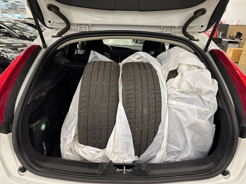 Volvo V40 2014 Valkoinen