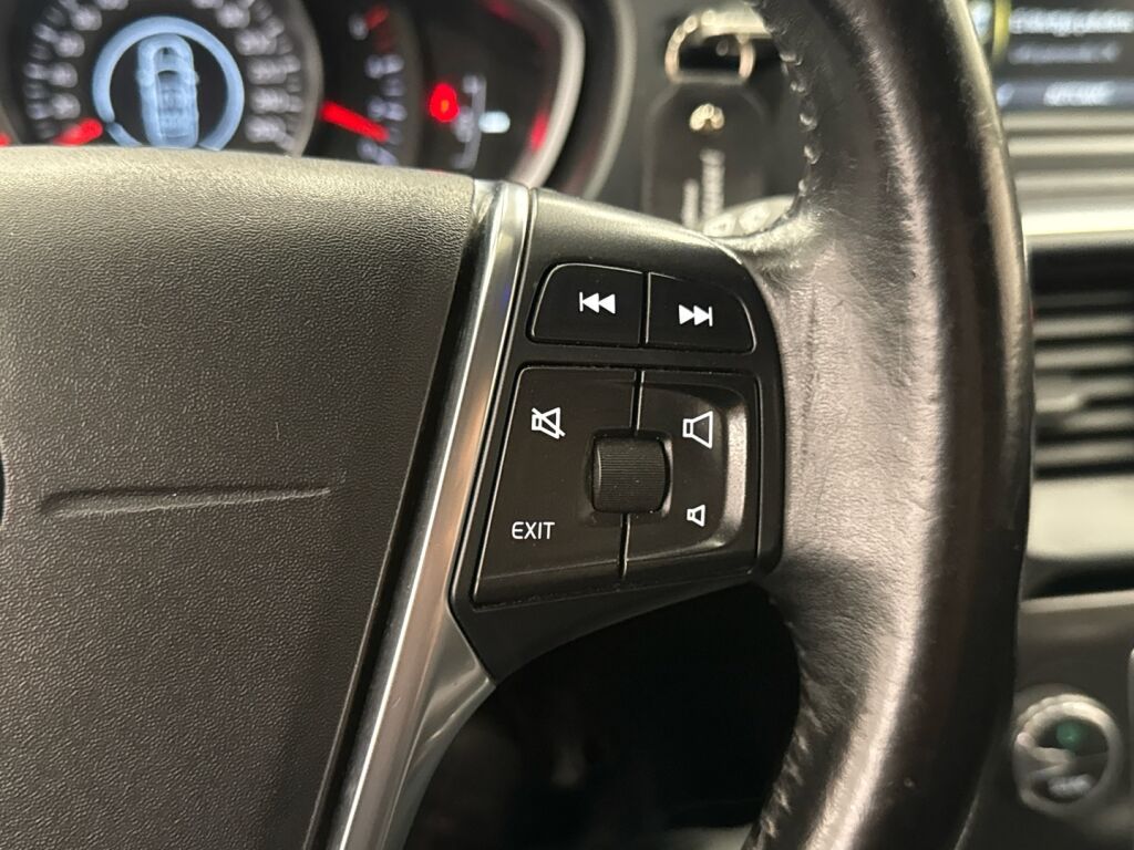 Volvo V40 2014 Valkoinen