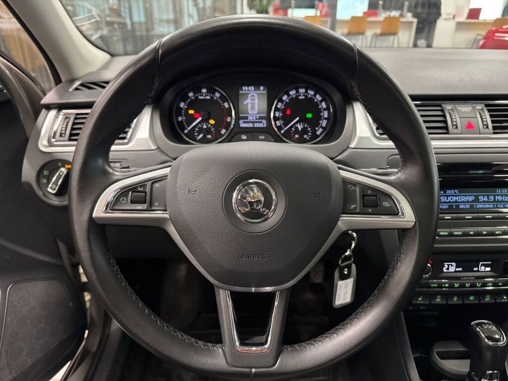 Skoda Rapid 2014 Ruskea (beige)