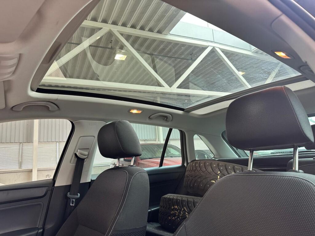 Skoda Rapid 2014 Ruskea (beige)