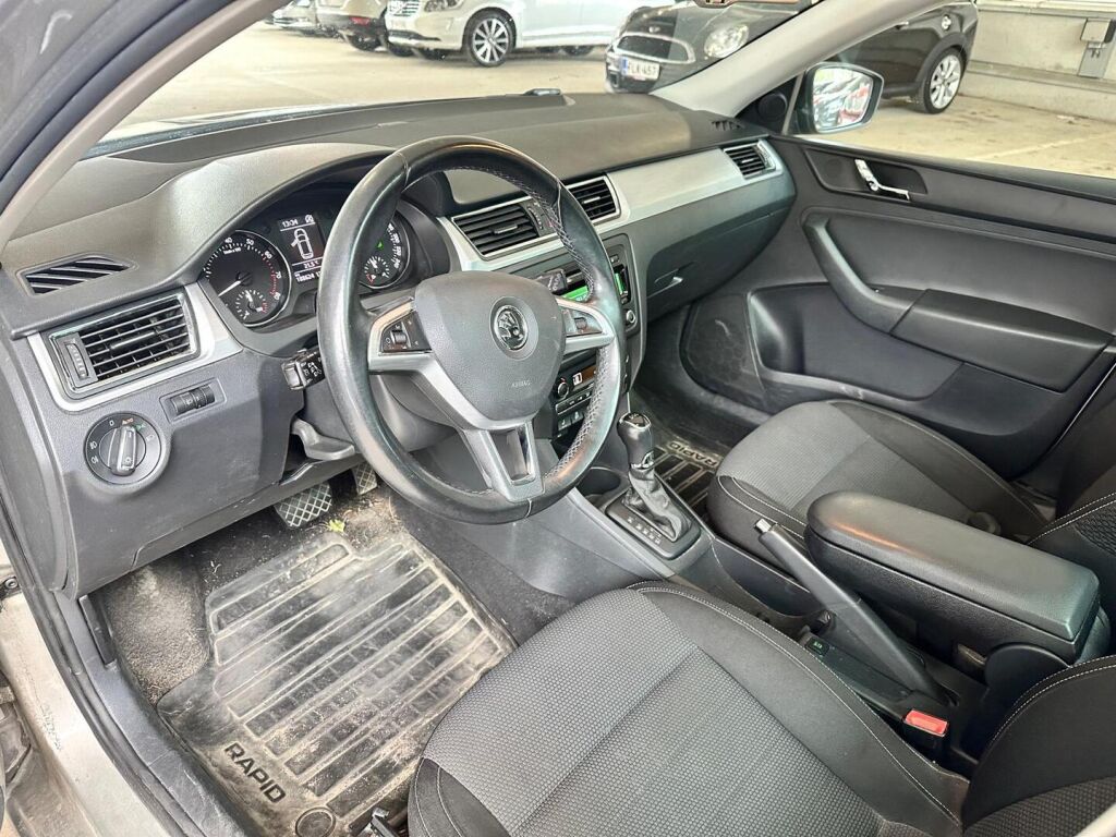 Skoda Rapid 2014 Ruskea (beige)