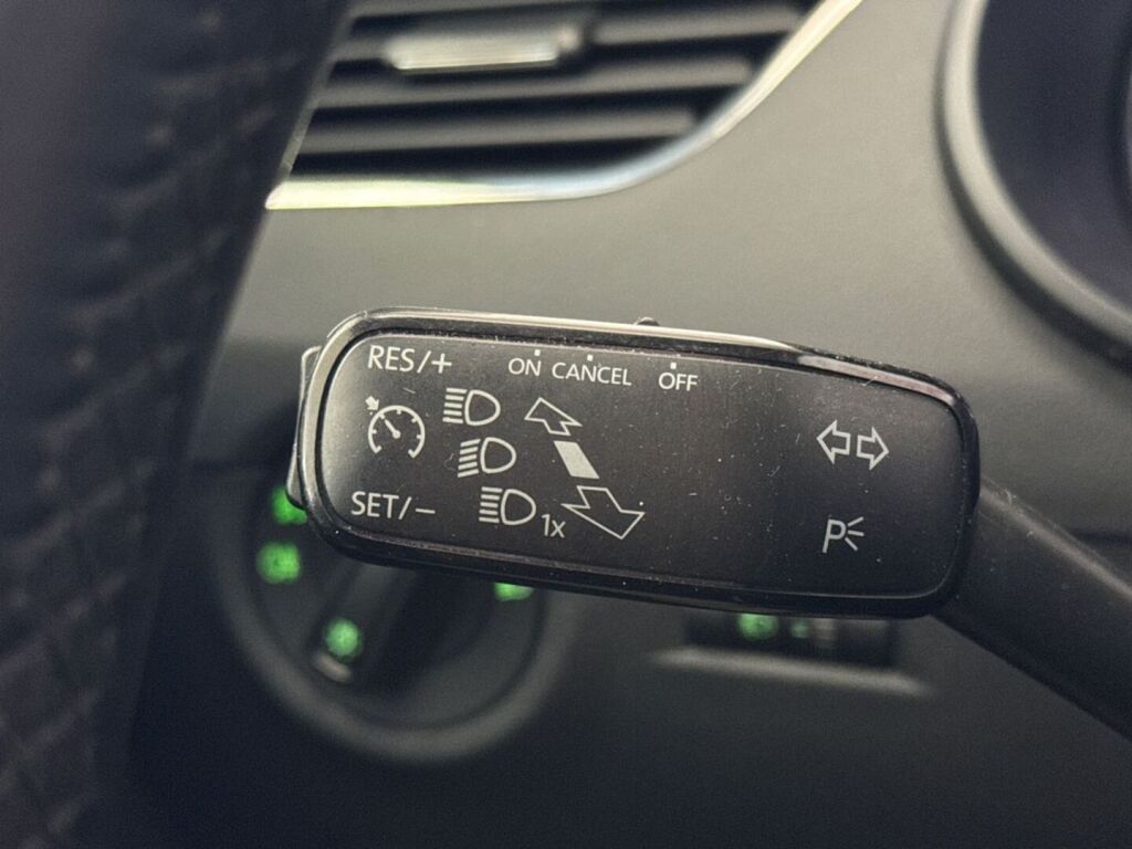 Skoda Octavia 2014 Ruskea (beige)