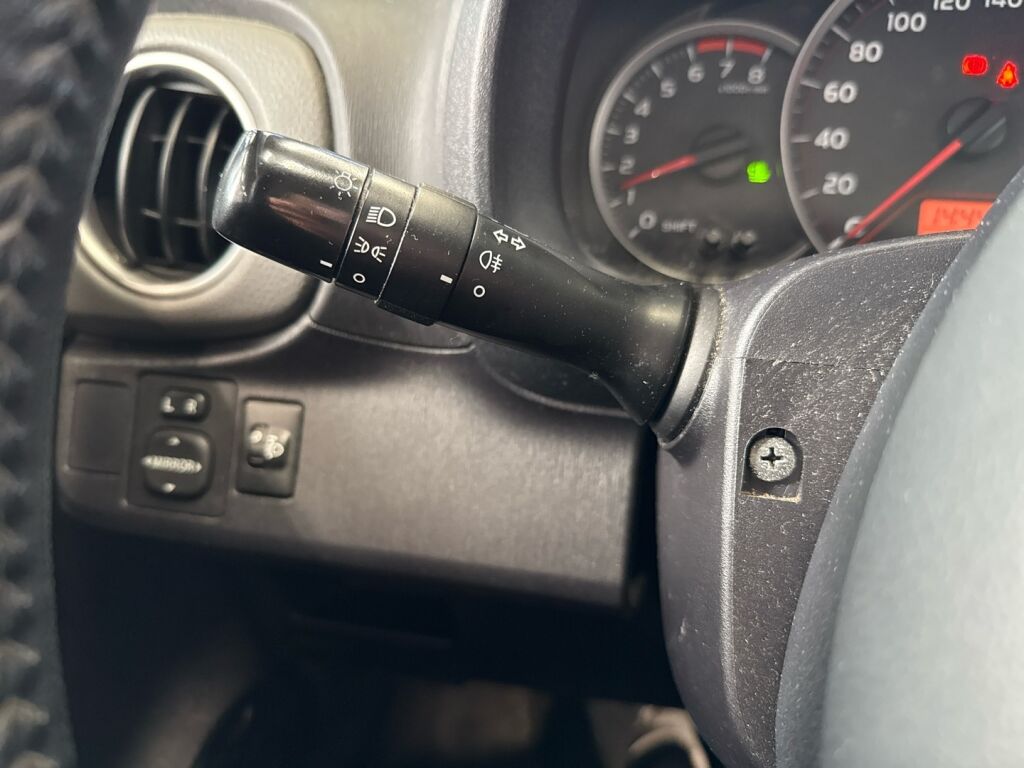 Toyota Yaris 2014 Harmaa