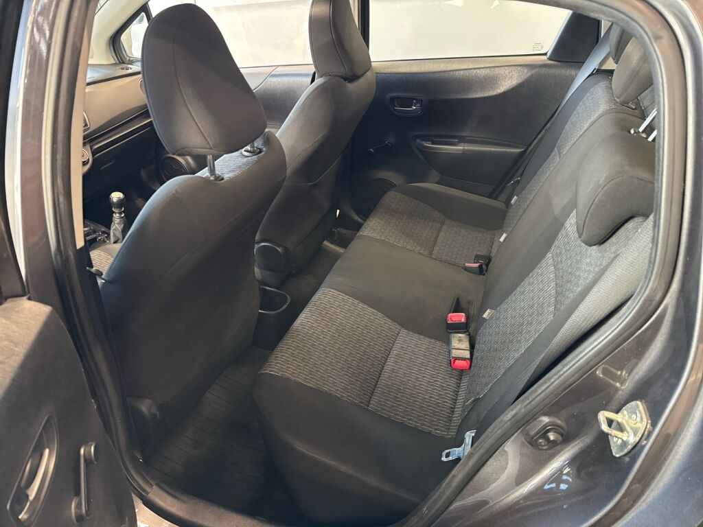 Toyota Yaris 2014 Harmaa