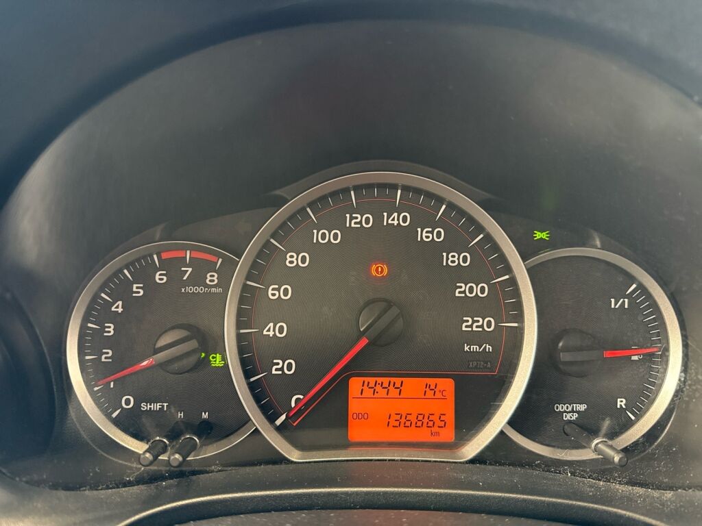 Toyota Yaris 2014 Harmaa