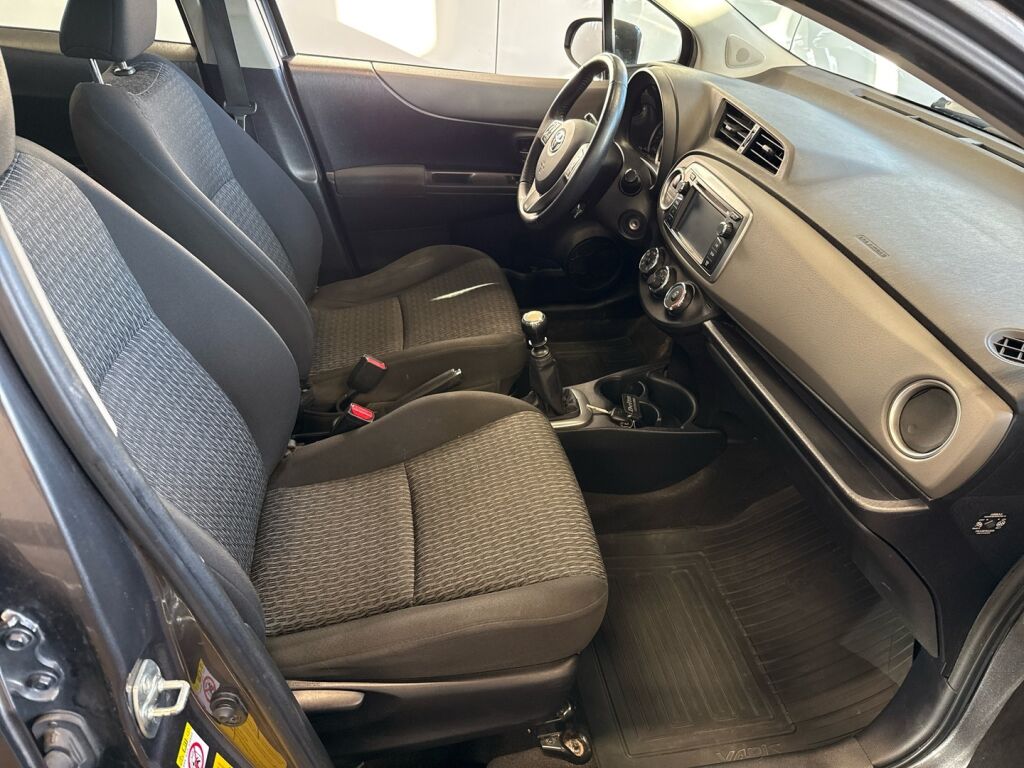 Toyota Yaris 2014 Harmaa