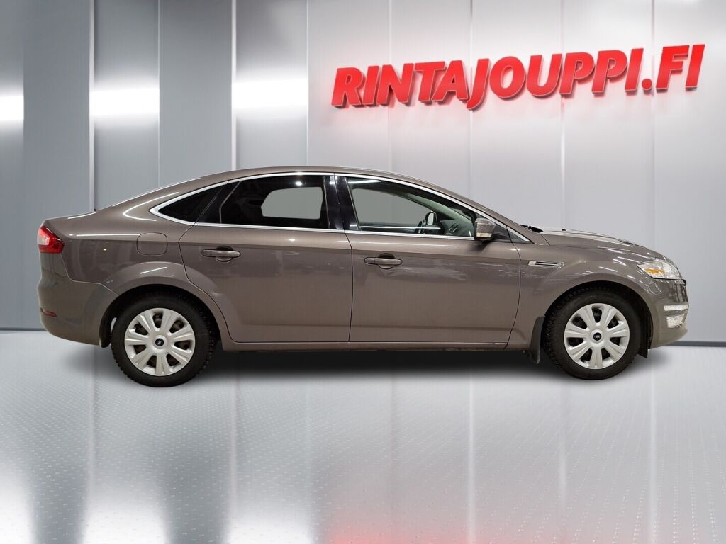 Ford Mondeo 2011 Ruskea (beige)