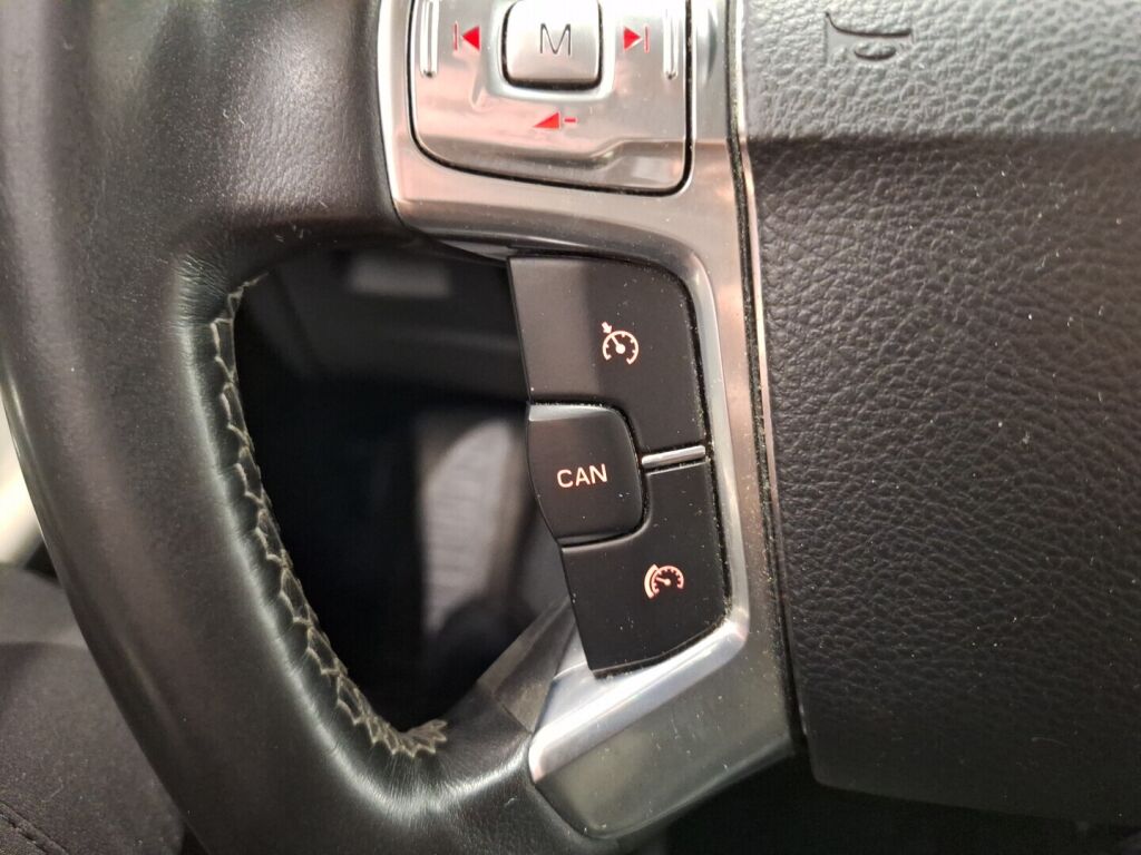 Ford Mondeo 2011 Ruskea (beige)