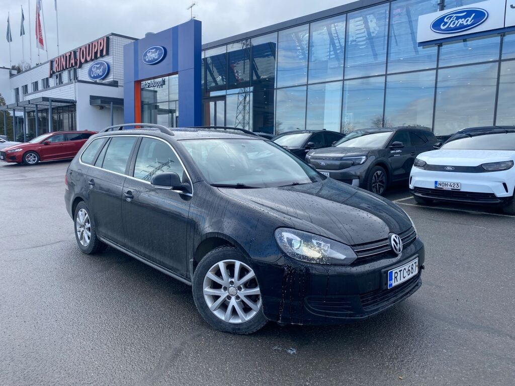 Volkswagen Golf 2011 Musta