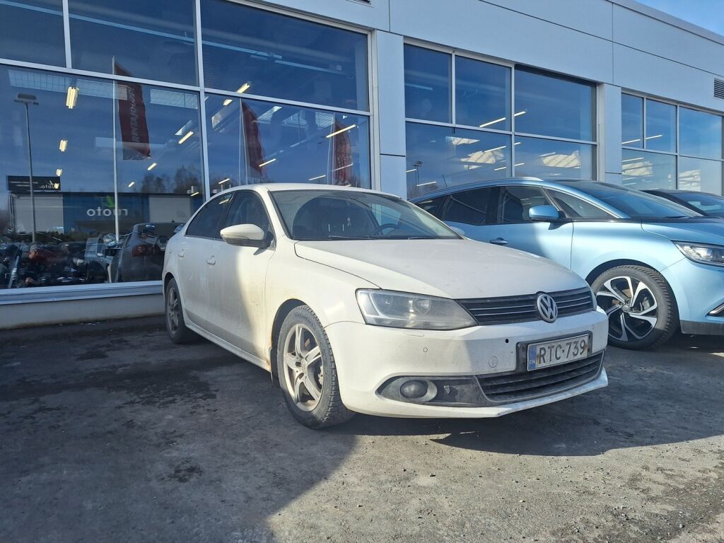 Volkswagen Jetta 2011 Valkoinen