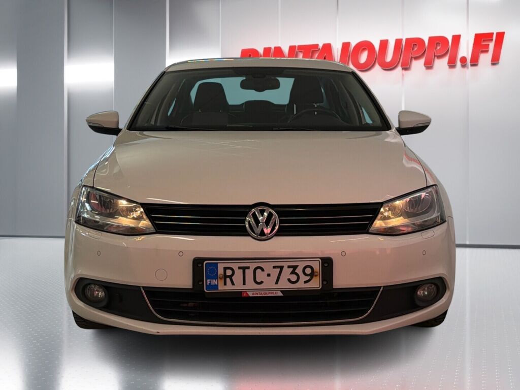 Volkswagen Jetta 2011 Valkoinen