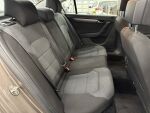 Volkswagen Passat 2011 Ruskea (beige)