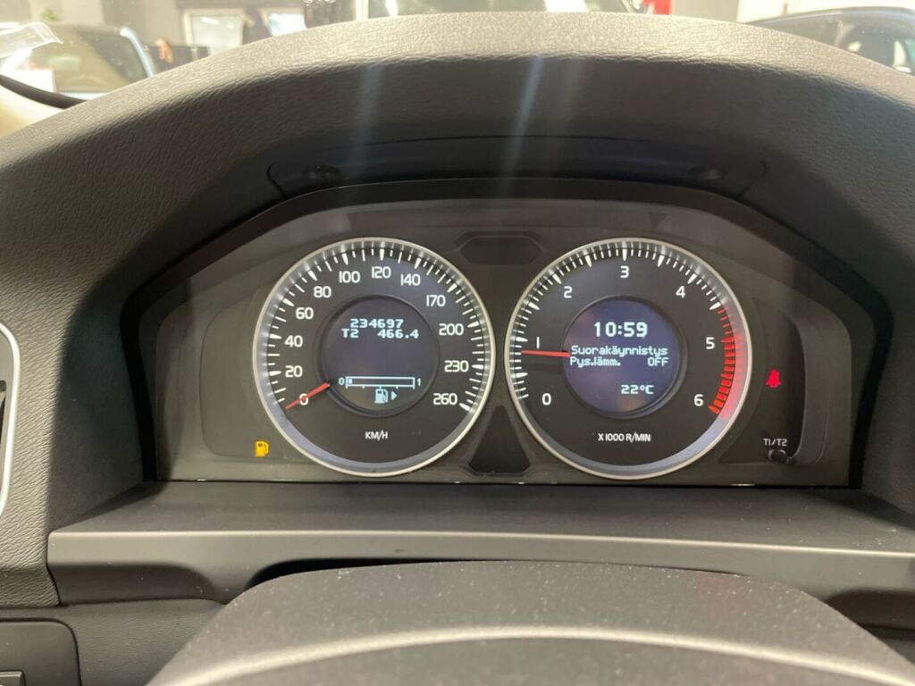Volvo S60 2011 Musta