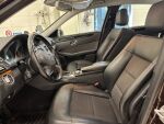 Mercedes-Benz E 2011 Ruskea (beige)