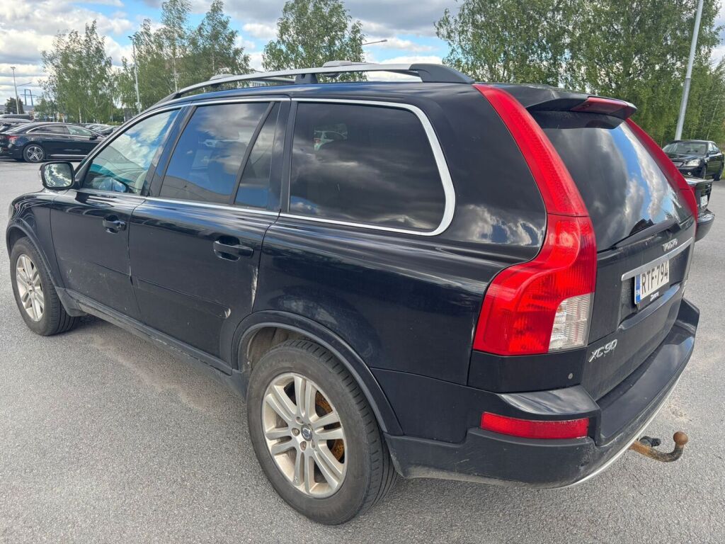 Volvo XC90 2006 Musta