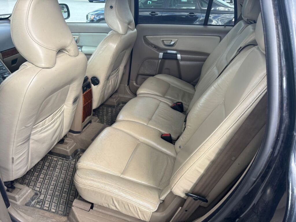 Volvo XC90 2006 Musta
