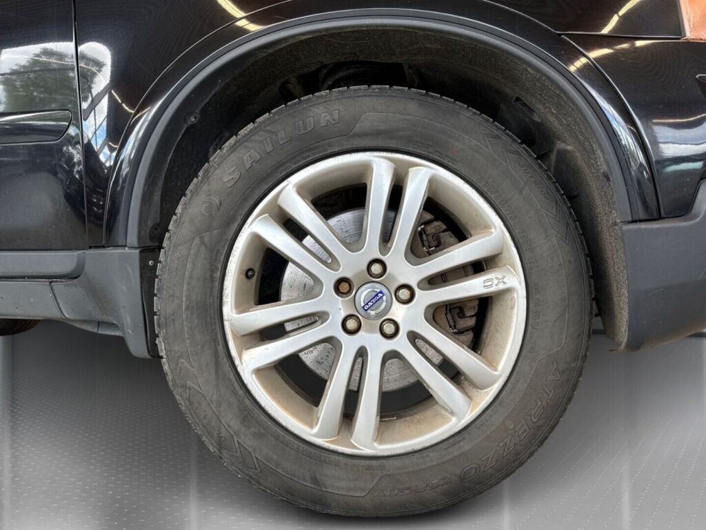 Volvo XC90 2006 Musta