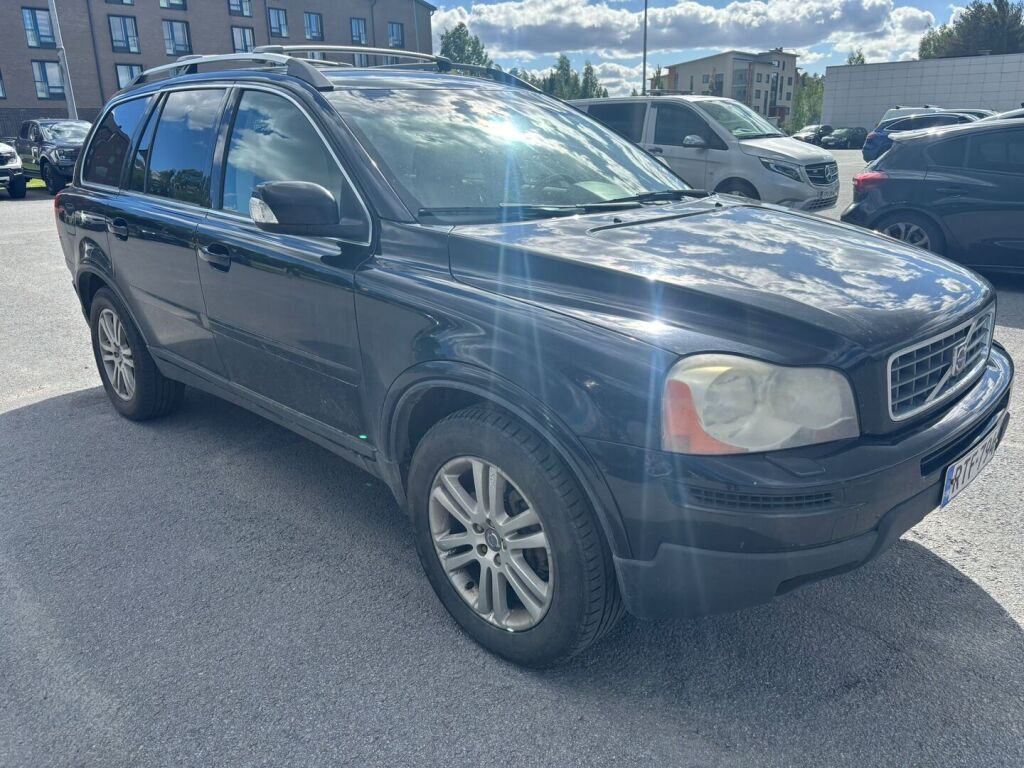 Volvo XC90 2006 Musta