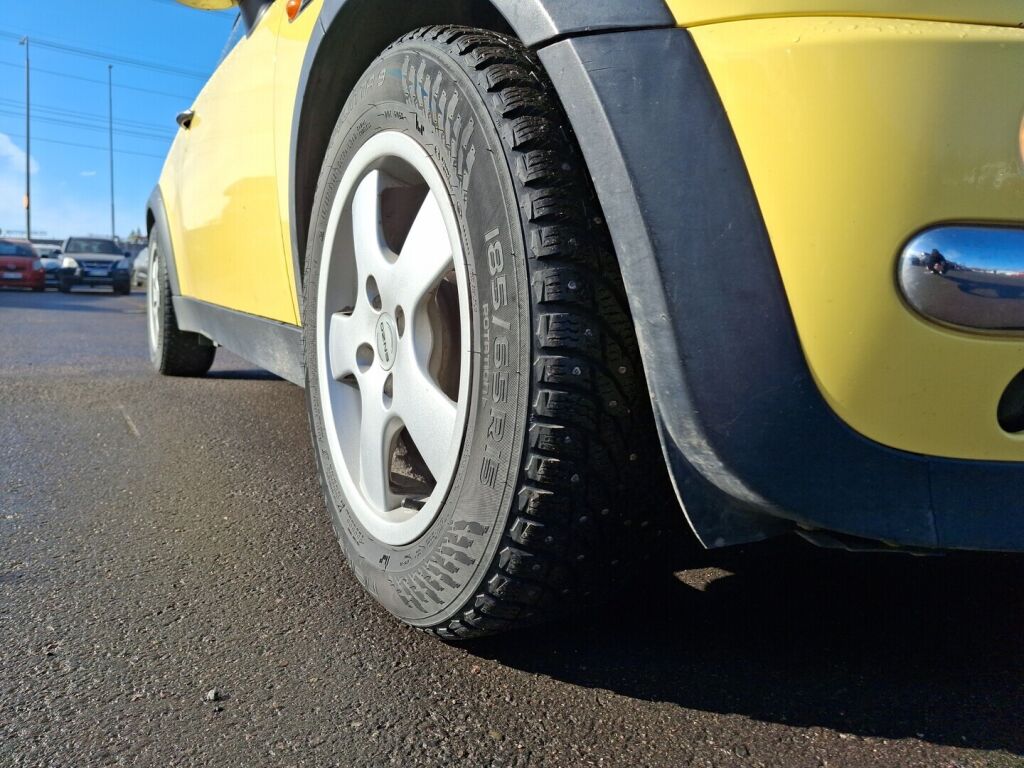 Mini Cooper 2002 Keltainen