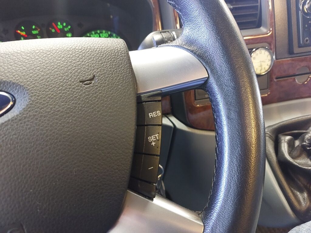 Hobby T 555 FS 2009 Valkoinen