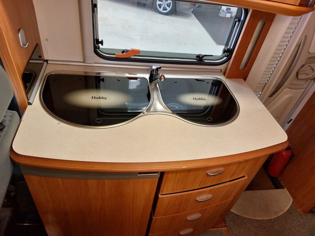 Hobby T 555 FS 2009 Valkoinen