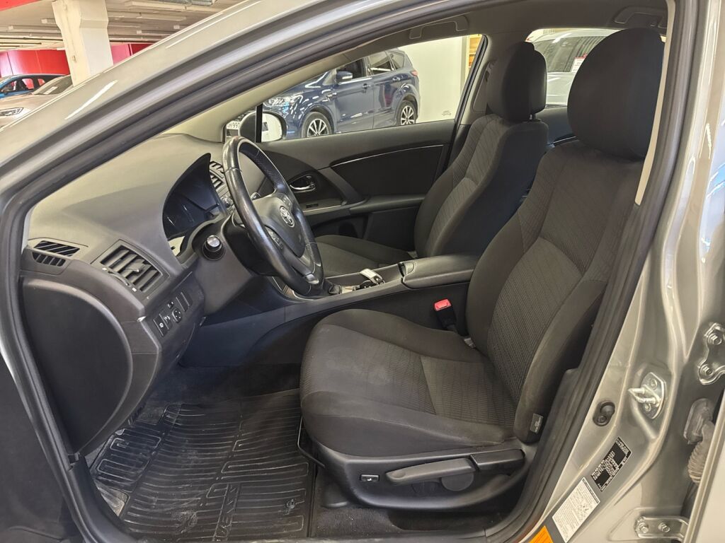 Toyota Avensis 2009 Harmaa
