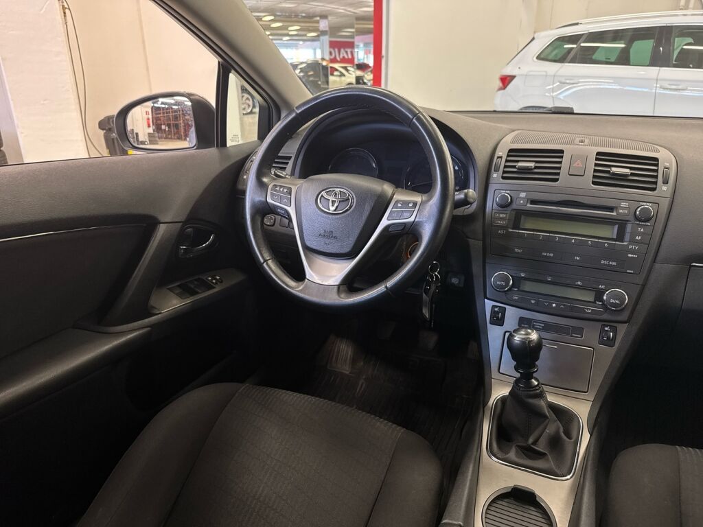 Toyota Avensis 2009 Harmaa