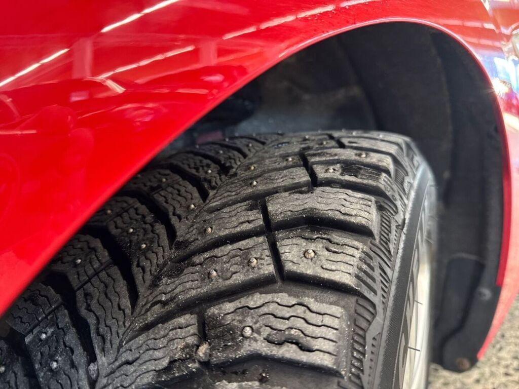 Opel Astra 2019 Punainen