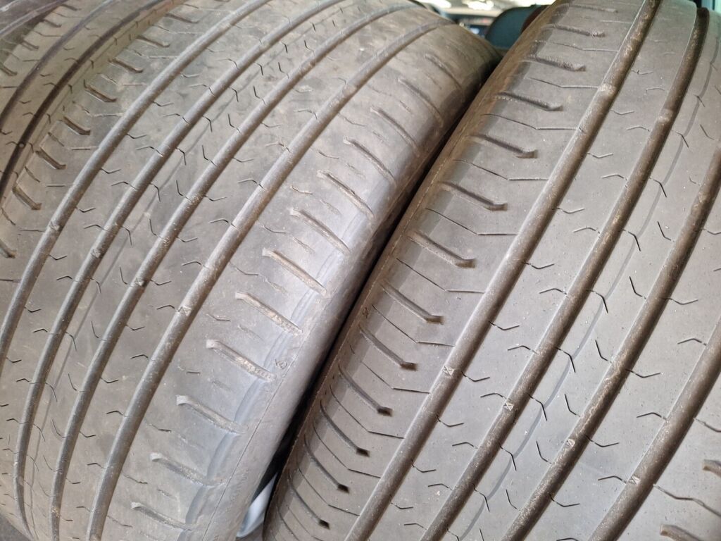 Opel Zafira 2017 Punainen