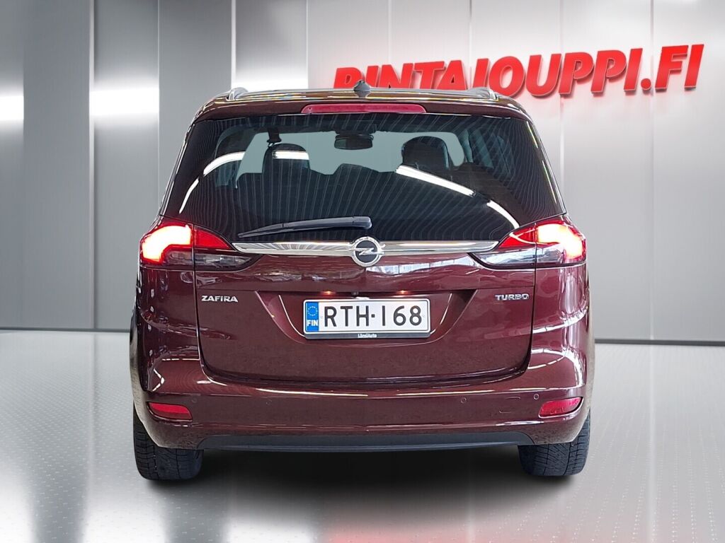 Opel Zafira 2017 Punainen
