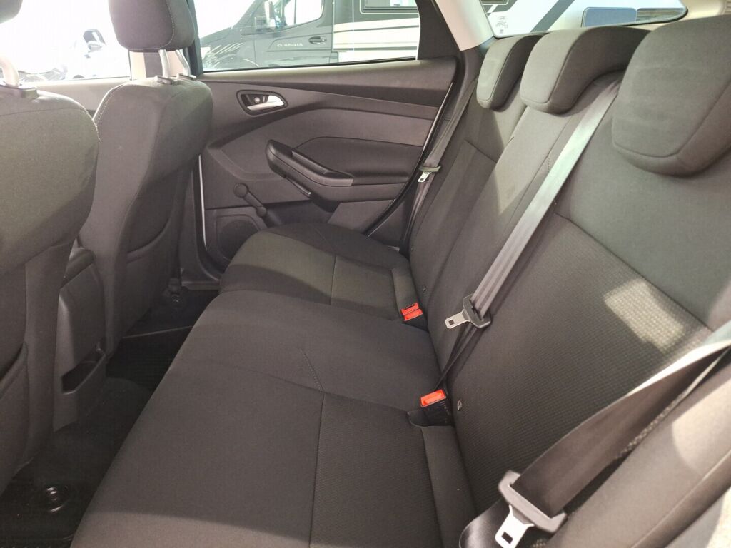 Ford Focus 2017 Valkoinen