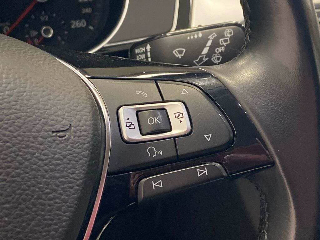 Volkswagen Passat 2017 Sininen