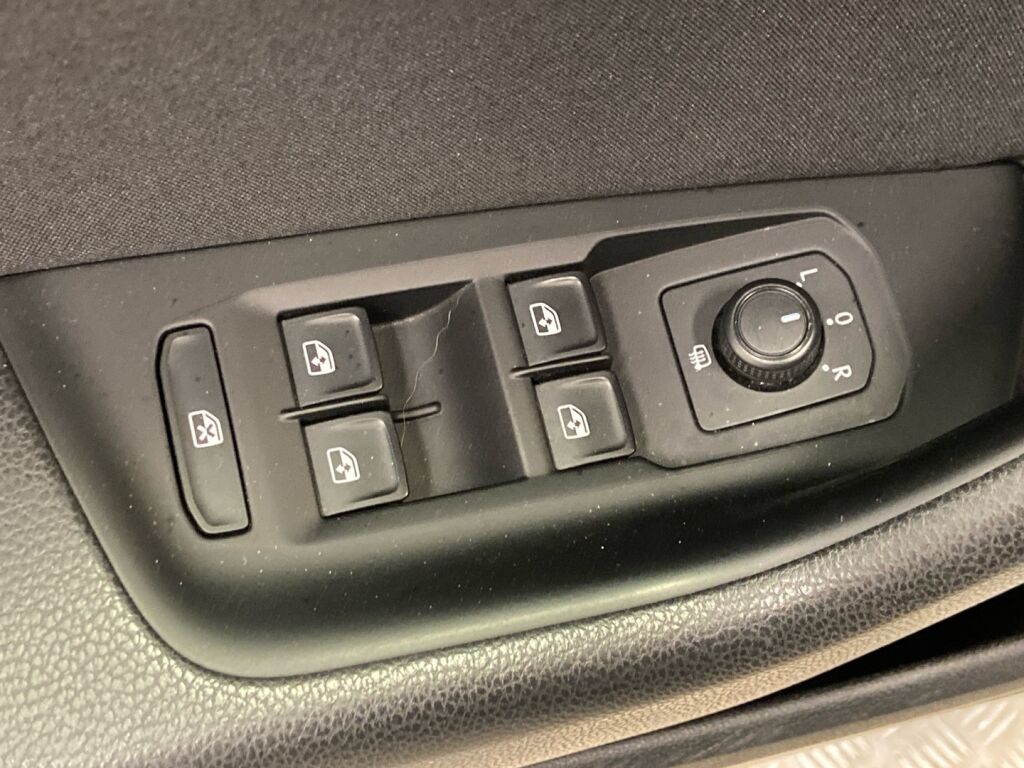 Volkswagen Passat 2017 Sininen