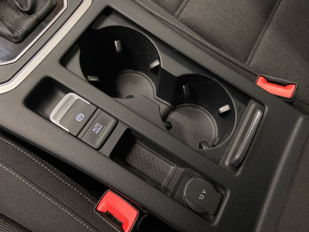 Volkswagen Passat 2017 Sininen