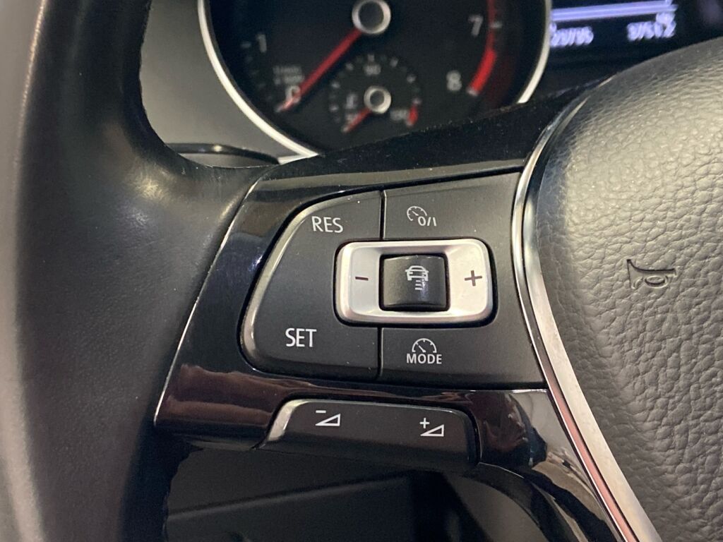 Volkswagen Passat 2017 Sininen