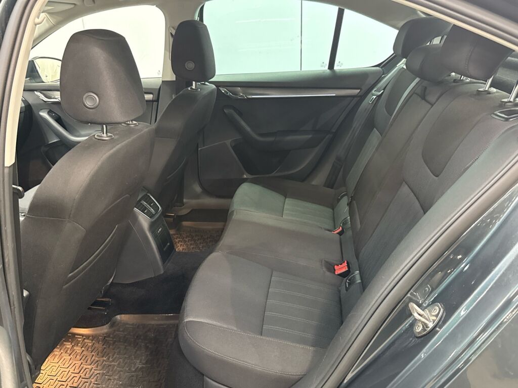 Skoda Octavia 2017 Harmaa