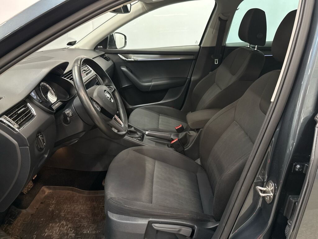 Skoda Octavia 2017 Harmaa