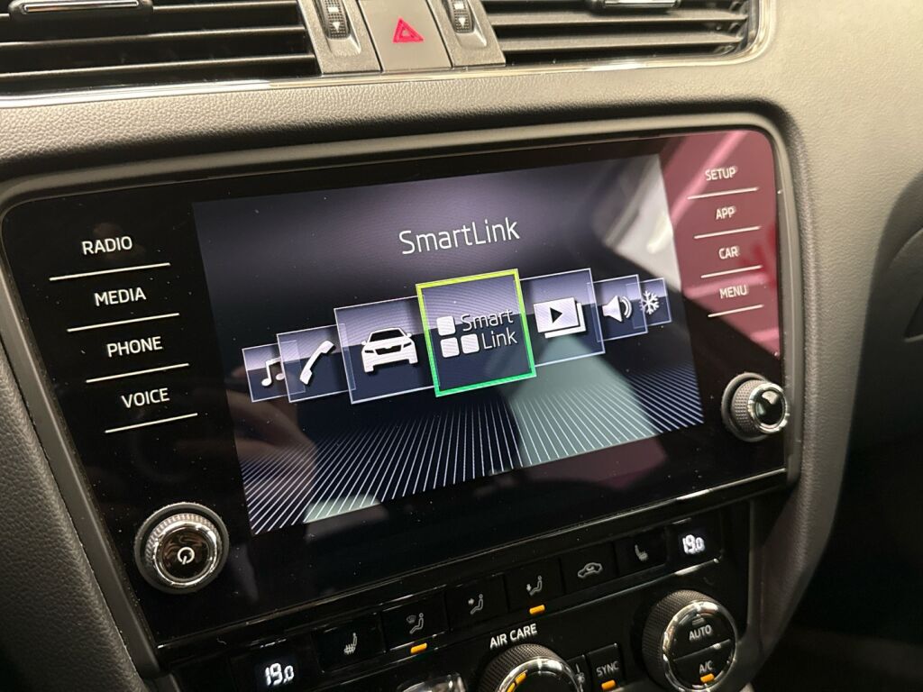 Skoda Octavia 2017 Harmaa