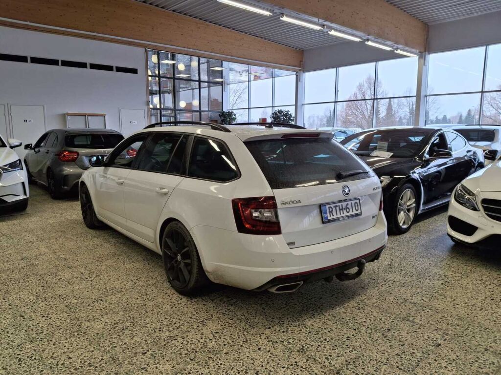 Skoda Octavia 2018 Valkoinen