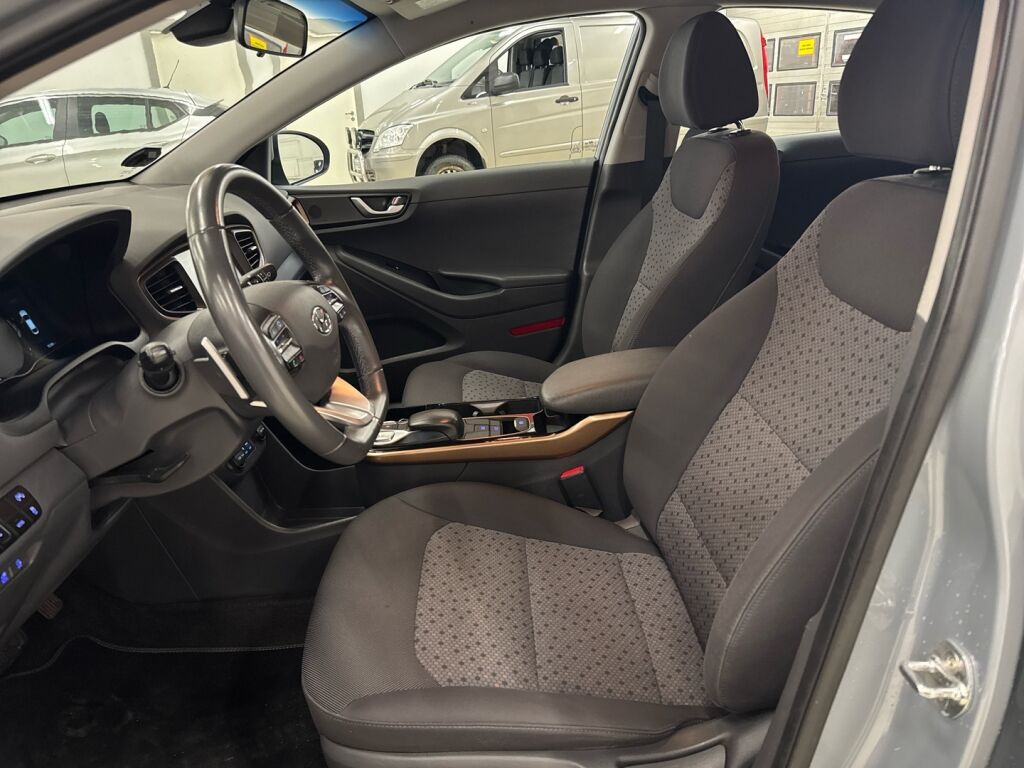 Hyundai IONIQ electric 2017 Monivär.