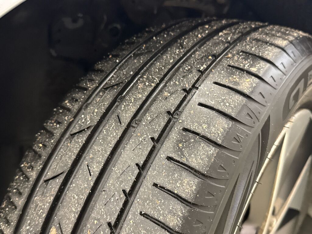 Hyundai IONIQ electric 2017 Monivär.