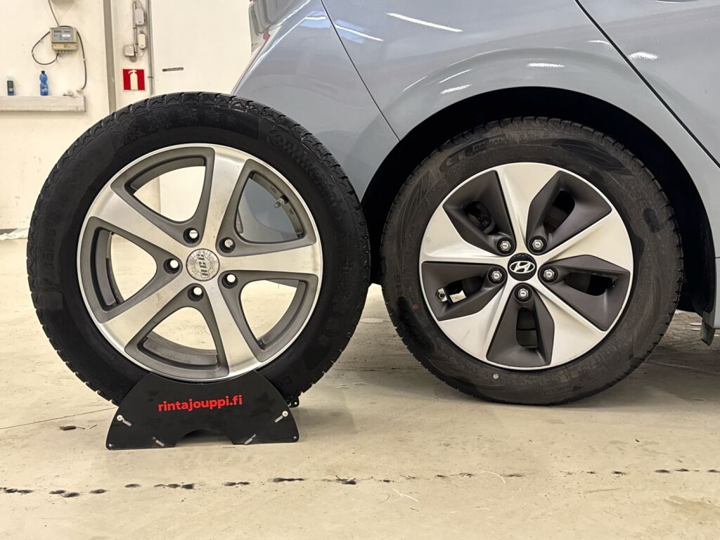 Hyundai IONIQ electric 2017 Monivär.