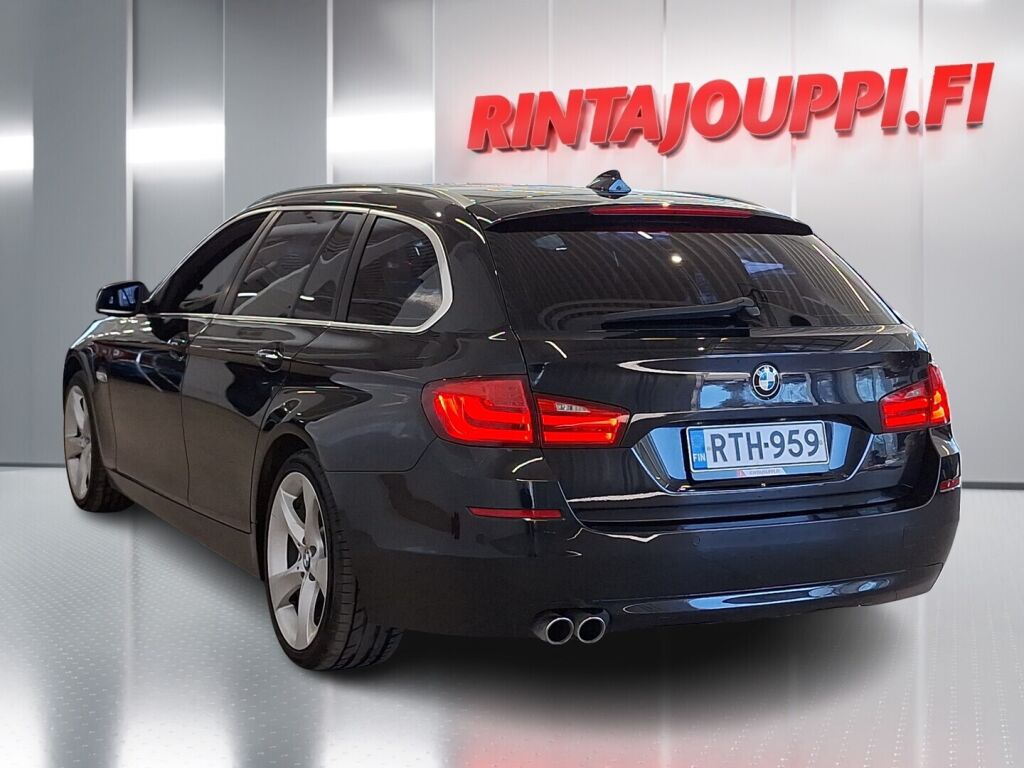 BMW 525 2012 Musta